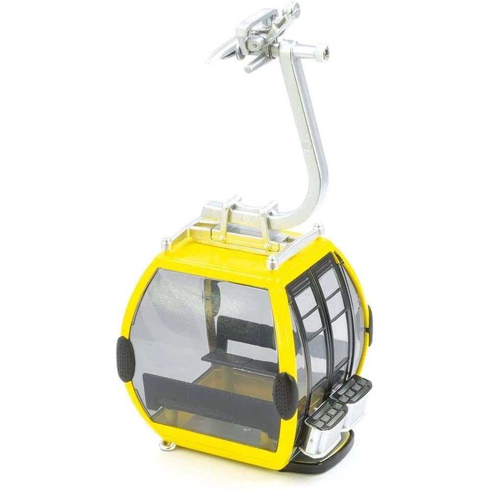 Jaegerndorfer Cabinovia Gialla Per Skilift Villaggio Natalizio